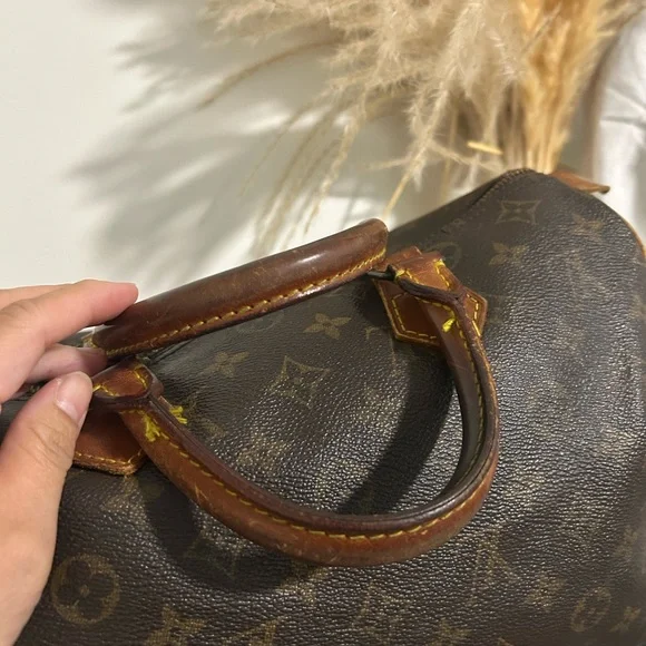 Louis Vuitton Brown Monogram speedy Travel Bag - Picture 4 of 11